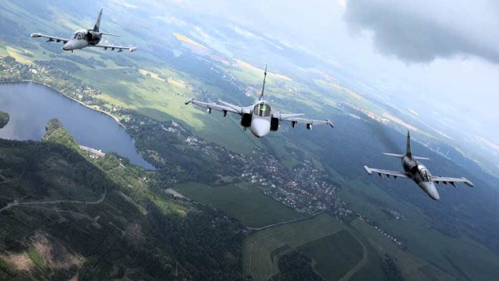 Gripeny z Čáslavi budou trénovat nad Pardubicemi až do srpna