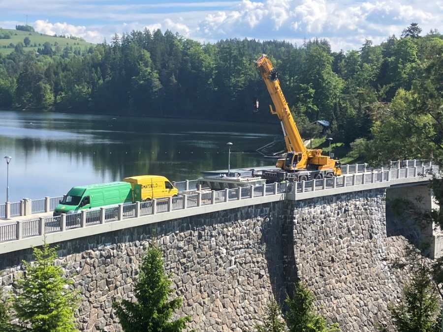 Pastviny: Poslední kamenná přehrada zmodernizována s novým 25tunovým rychlouzávěrem