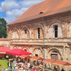Festival v Čečovicích pomůže zachránit zámek. Výtěžek půjde na jeho opravu
