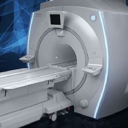 FN Plzeň posiluje boj s rakovinou. AI mamograf, nový robot i PET/MR za stovky milionů