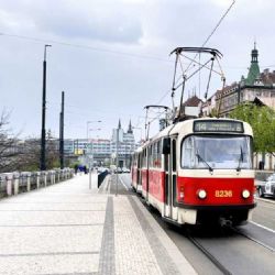 Praha 7 nesouhlasí se zrušením tramvaje 14, spouští petici proti změnám MHD