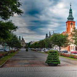 Rakovník znovu hledá zhotovitele pro zázemí sochy Alegorie času, instalace je plánována na září 2026