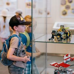 Roboti, 3D tisk i soutěž. Plzeňská radnice připomíná deset let Centra robotiky