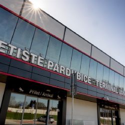 Finanční propast pardubického letiště