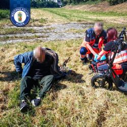 Muž ležel dvě hodiny u břehu. Rybář skončil se srdečními potížemi v nemocnici