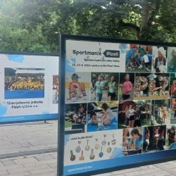 Plzeň žije sportem. Výstava ukazuje akademie, projekty i kouzlo Sportmanie