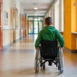 V Praze vzniká databáze bezbariérovosti škol. Rodičům má zjednodušit hledání vhodné školy