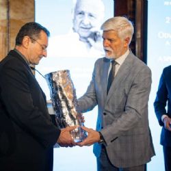 Ondřej Vetchý získal Cenu Arnošta Lustiga za odvahu a občanskou odpovědnost