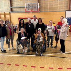 Osmiboj seniorů v Plzni na Krašovské přivítal sedm týmů, Domov sv. Jiří obhájil vítězství