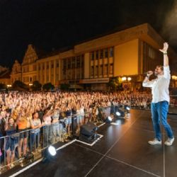 Písek ožije hudbou i divadlem. Slavnost Dotkni se Písku nabídne Langerovou, Tata Bojs i program na řece