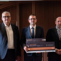 Plzeňští studenti ukázali budoucnost dopravy. V soutěži bodovali s vodíkem i autonomním řízením
