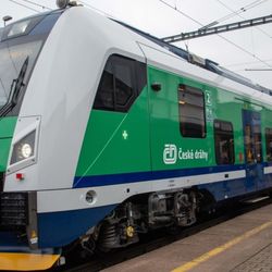 Pardubicko pořídí 12 bateriových vlaků za 2,06 mld Kč
